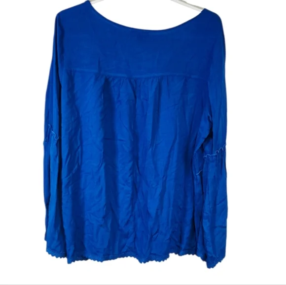 Signature Studio Plus 1X Royal Blue Bell Sleeve Tie Neck Blouse Bold Flattering - Picture 2 of 8